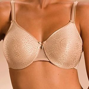 Chantelle C Magnifique Molded Minimizer Underwire